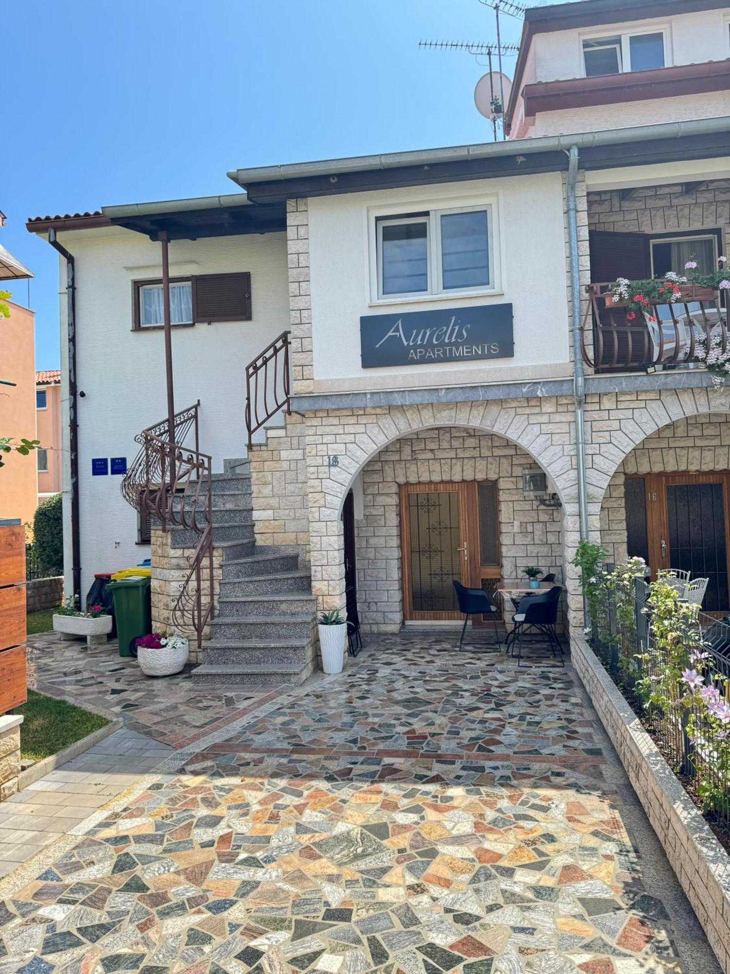 Aurelis Apartments Porec Exterior photo
